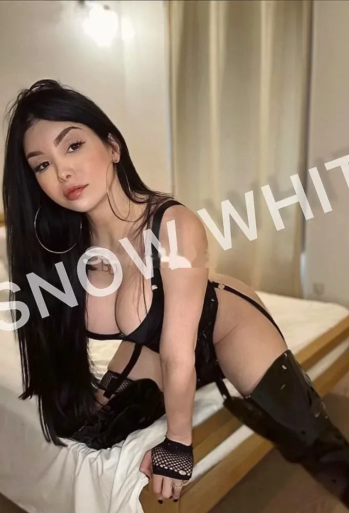 SNOW WHITE, escort trans Ajaccio
