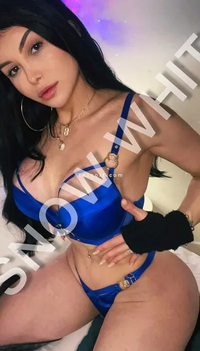 SNOW WHITE, escort trans Paris
